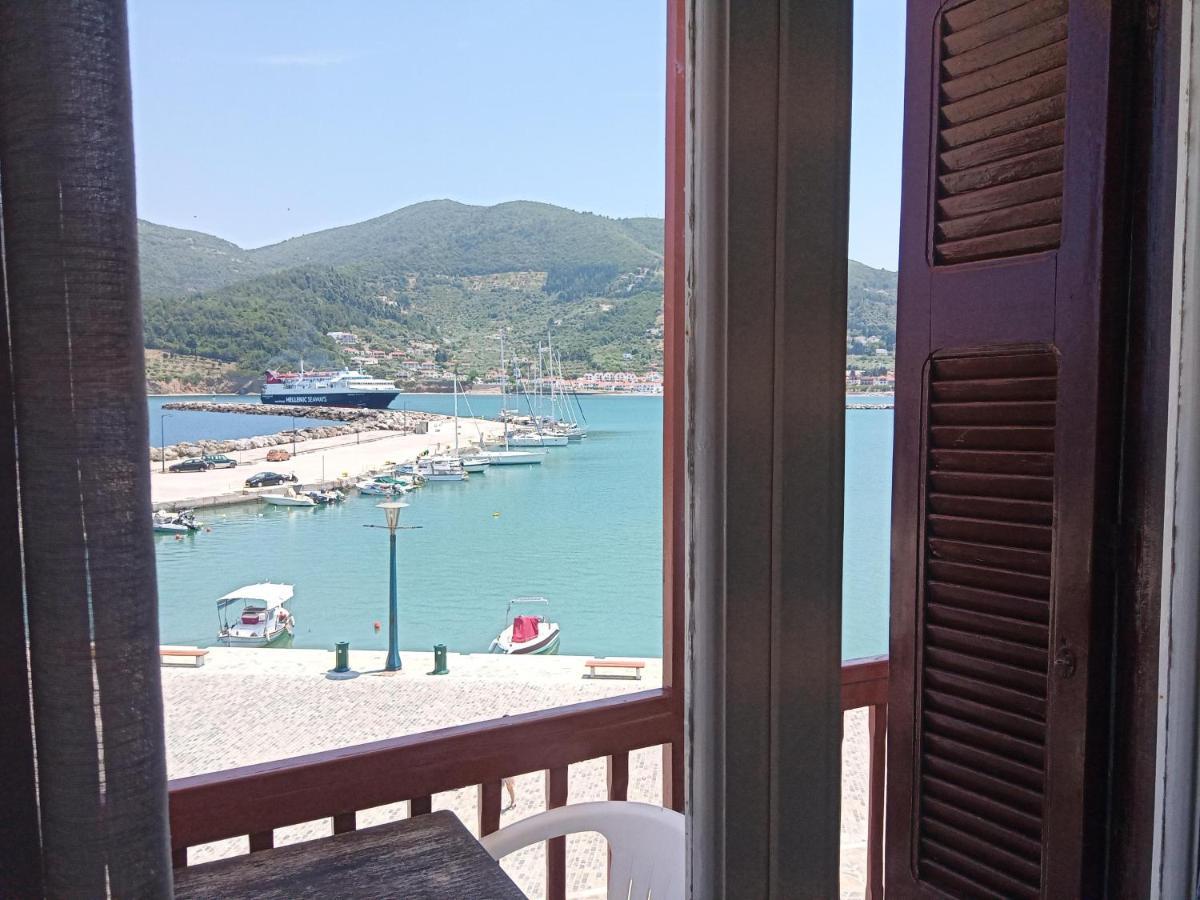 Georgios L Hotel Skopelos Exterior foto