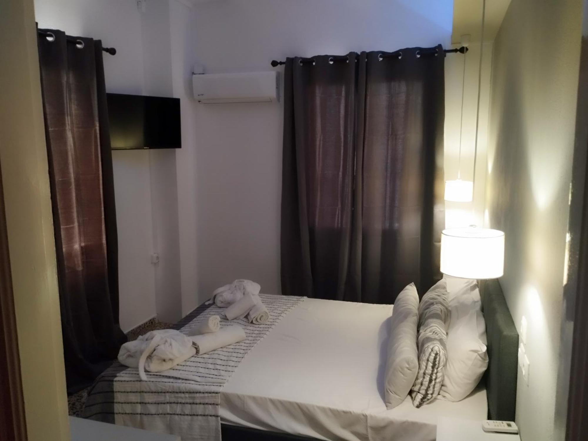 Georgios L Hotel Skopelos Exterior foto